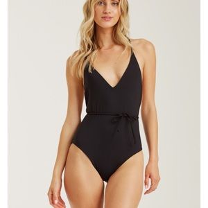 Billabong NWOT Sol Searcher Black One Piece Swimsuit